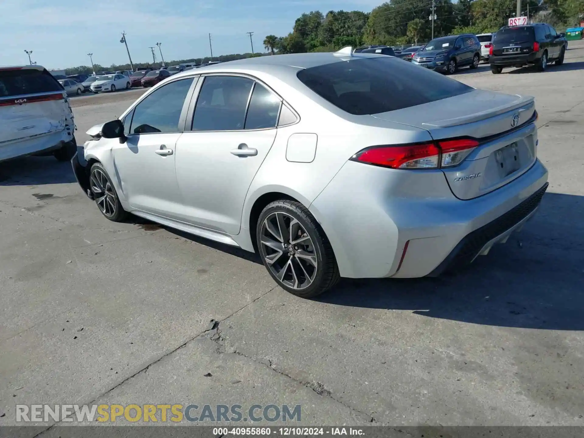 3 Photograph of a damaged car 5YFS4MCE3NP137720 TOYOTA COROLLA 2022