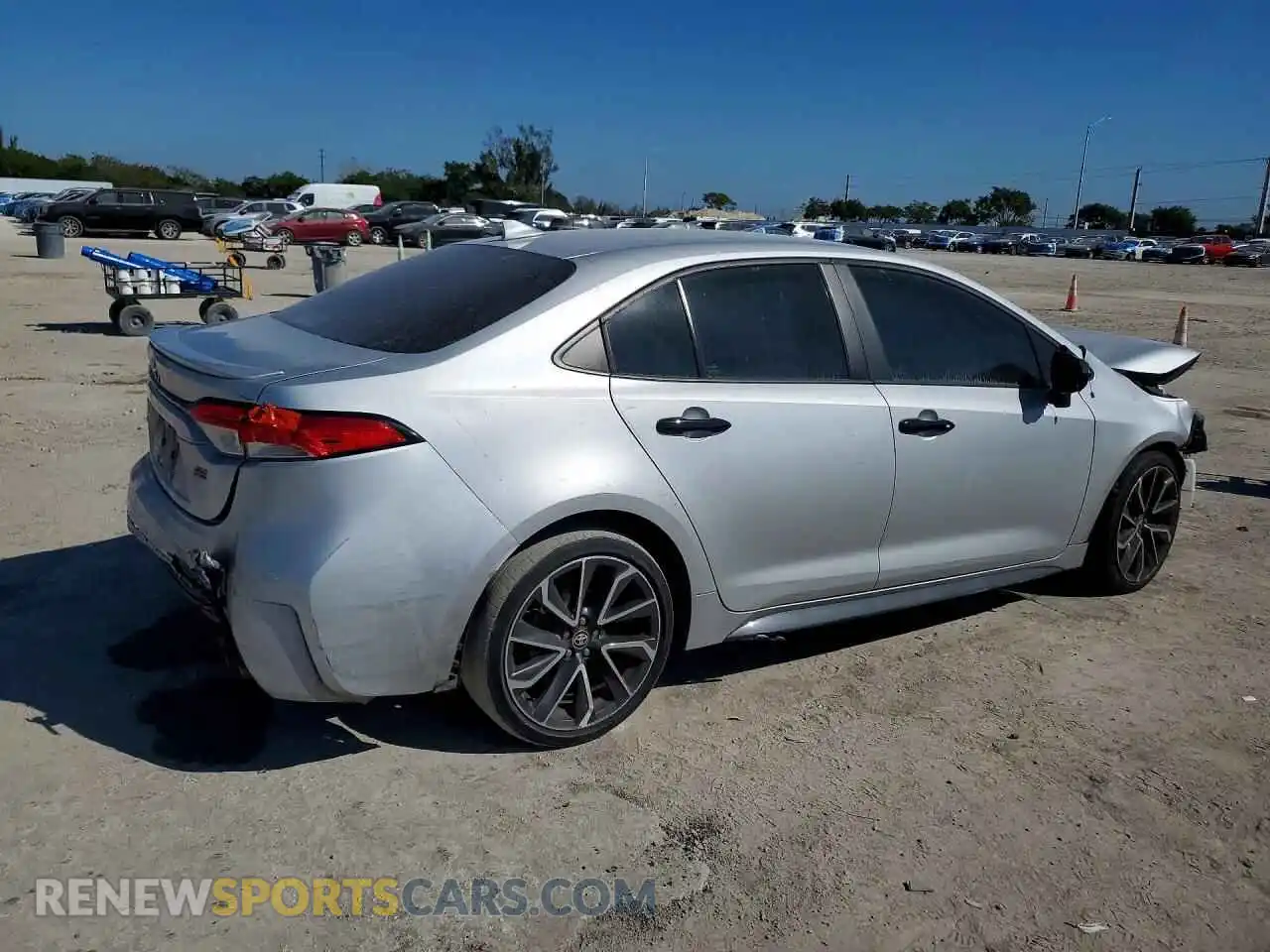 3 fotografías del automóvil dañado 5YFS4MCE4NP131618 TOYOTA COROLLA 2022