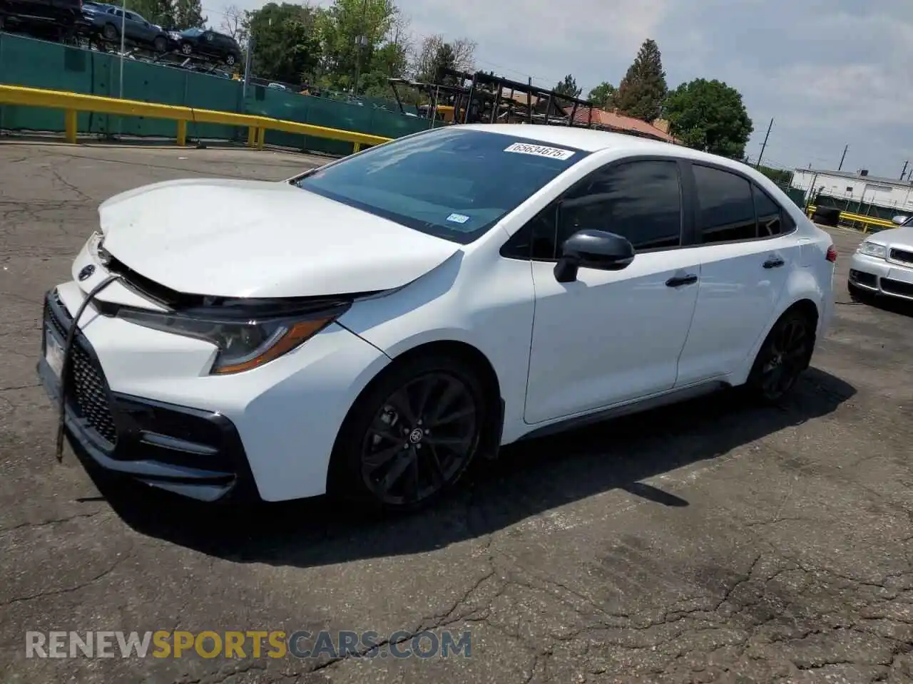 1 Photograph of a damaged car 5YFS4MCE4NP134938 TOYOTA COROLLA 2022