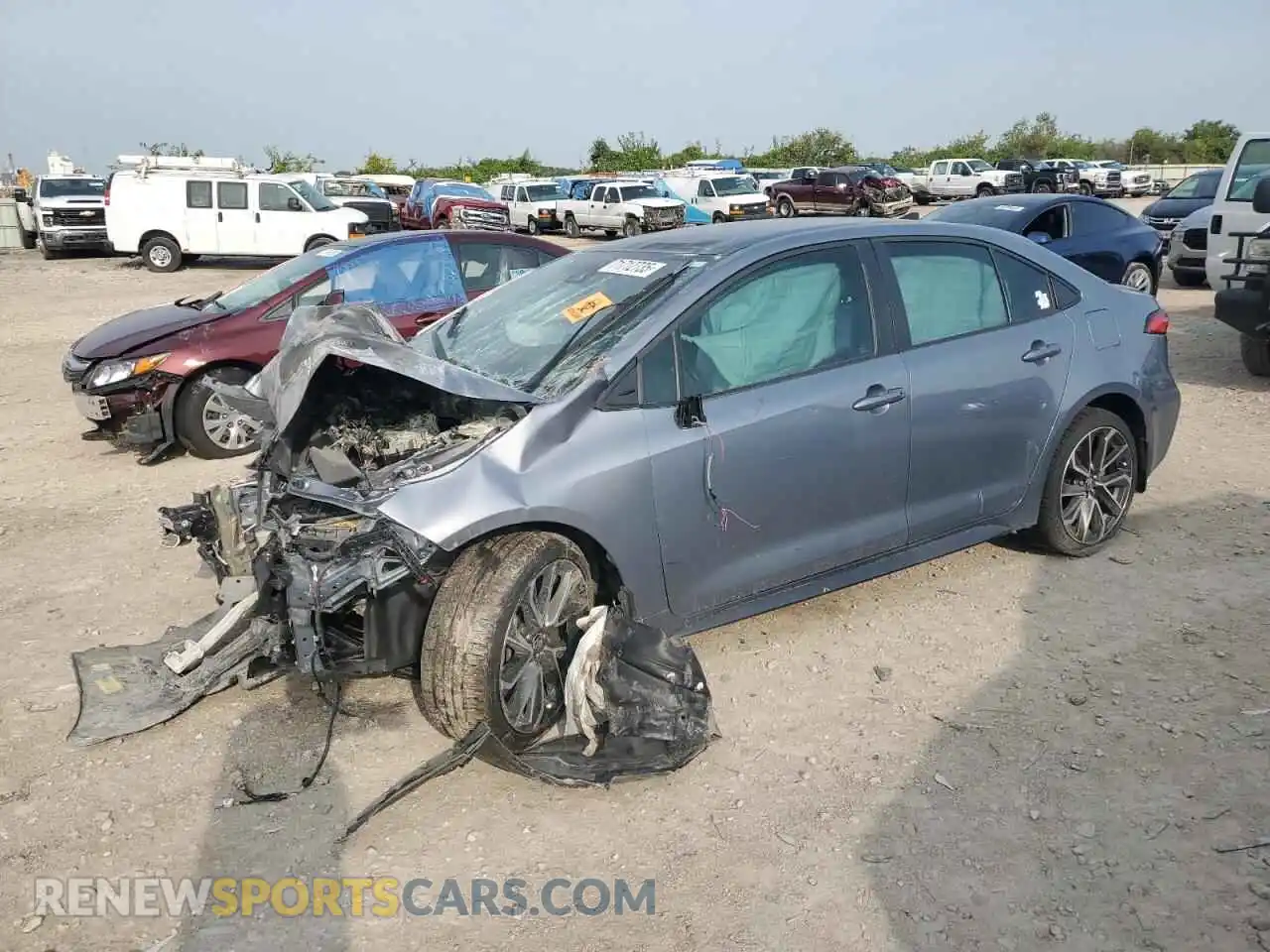 1 Photograph of a damaged car 5YFS4MCE5NP116027 TOYOTA COROLLA 2022