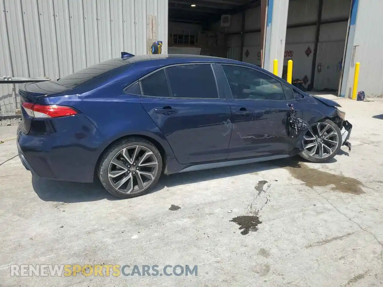 3 Photograph of a damaged car 5YFS4MCE5NP119137 TOYOTA COROLLA 2022