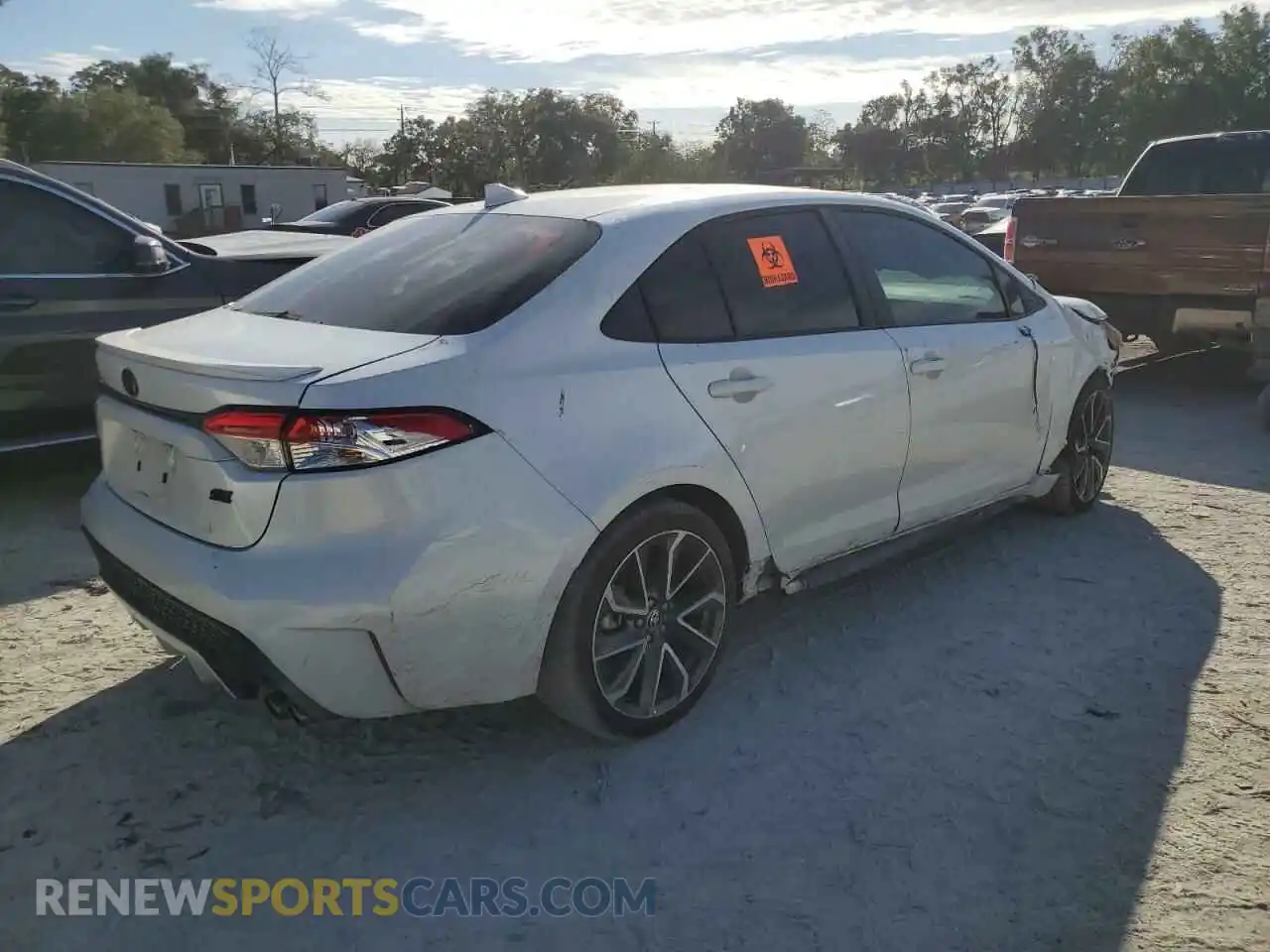 3 Photograph of a damaged car 5YFS4MCE5NP122359 TOYOTA COROLLA 2022
