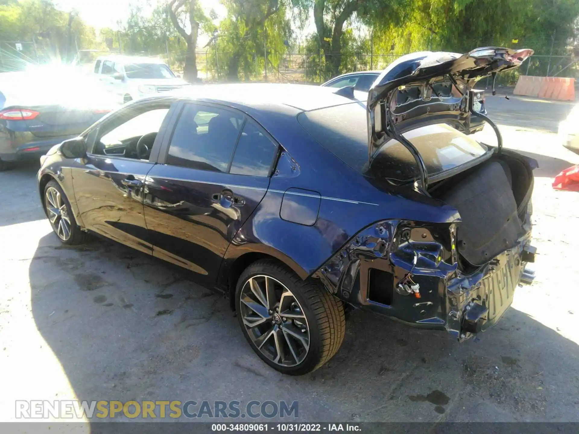 3 Photograph of a damaged car 5YFS4MCE5NP130025 TOYOTA COROLLA 2022