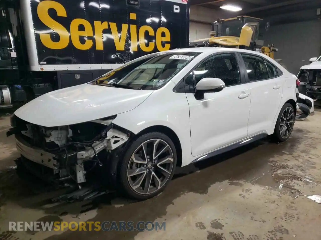 1 Photograph of a damaged car 5YFS4MCE6NP112942 TOYOTA COROLLA 2022