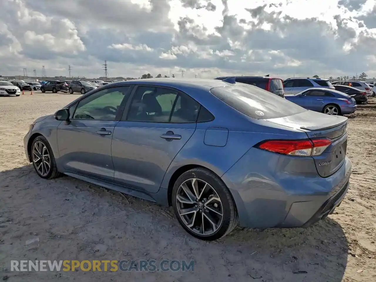 2 fotografías del automóvil dañado 5YFS4MCE6NP130826 TOYOTA COROLLA 2022