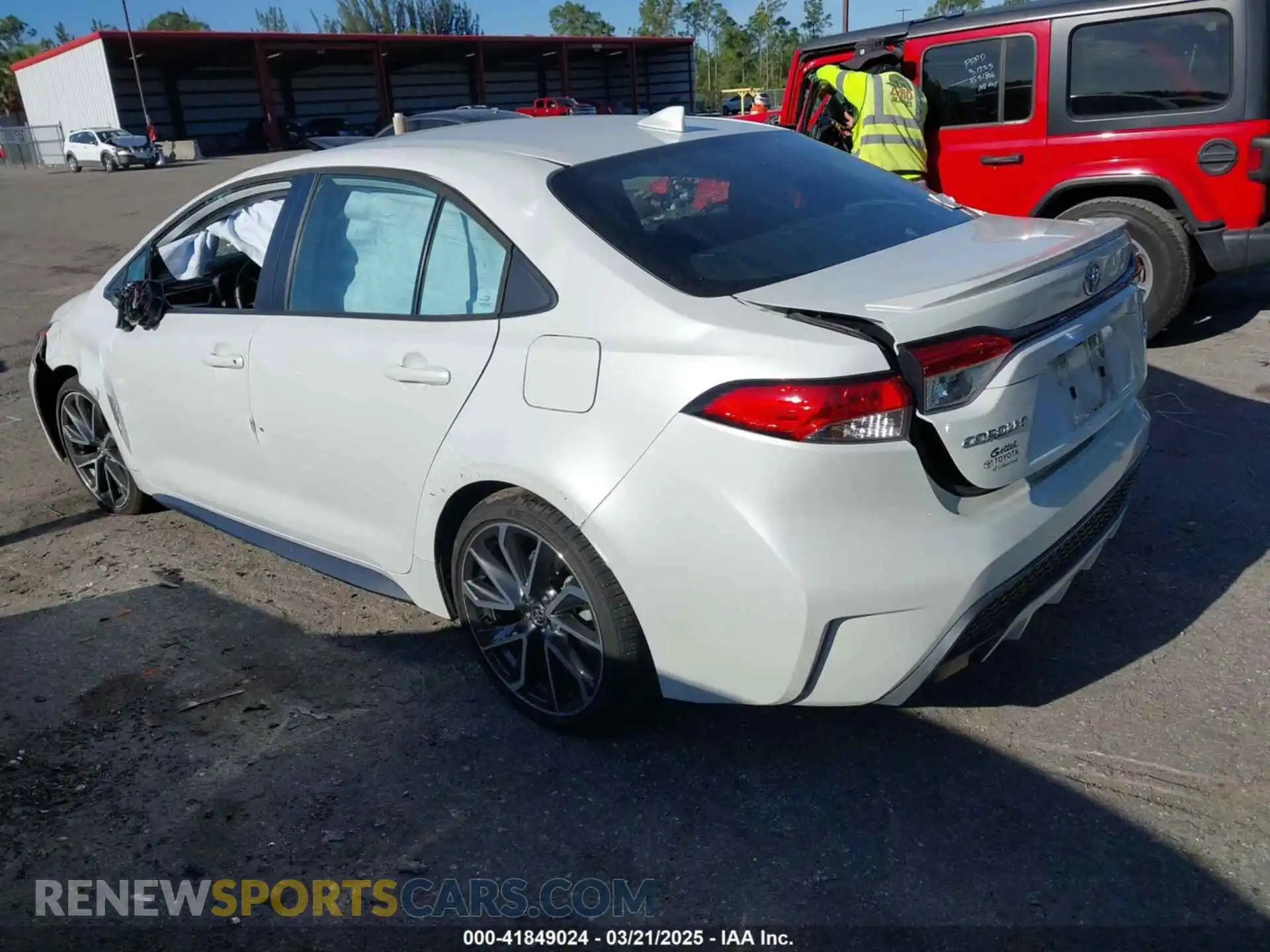3 Photograph of a damaged car 5YFS4MCE6NP133516 TOYOTA COROLLA 2022