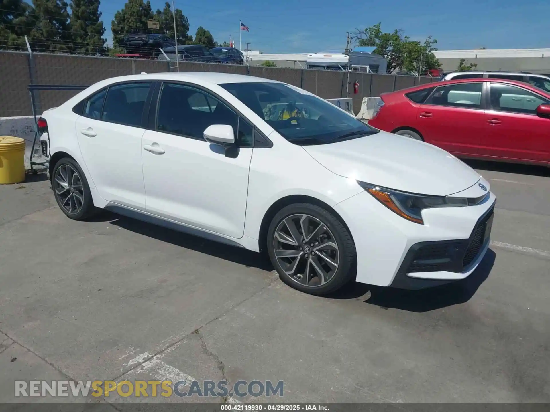 1 Photograph of a damaged car 5YFS4MCE7NP114800 TOYOTA COROLLA 2022