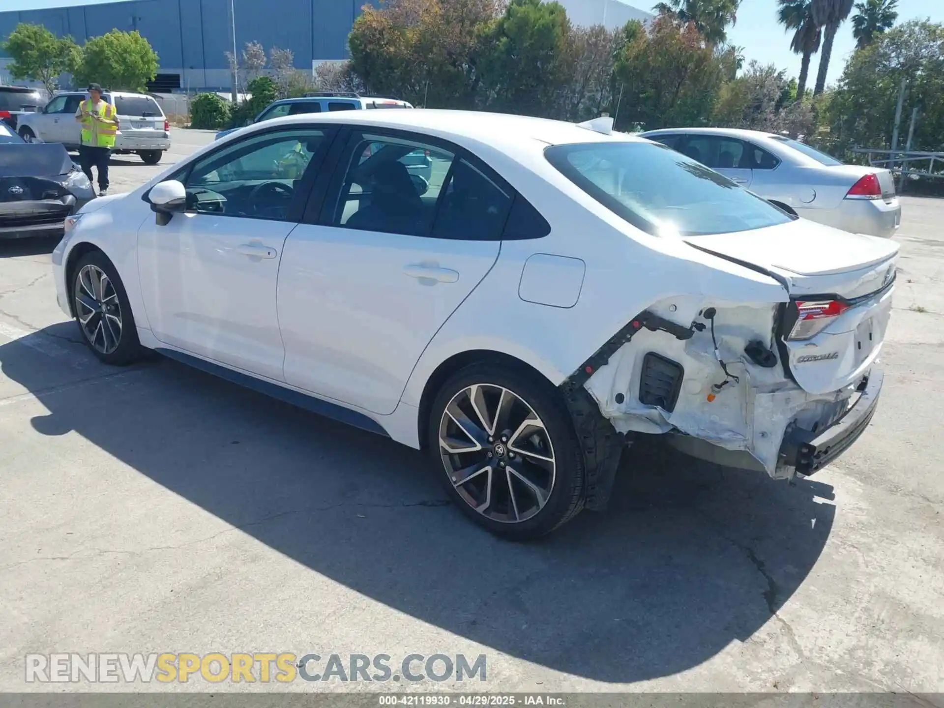 3 Photograph of a damaged car 5YFS4MCE7NP114800 TOYOTA COROLLA 2022