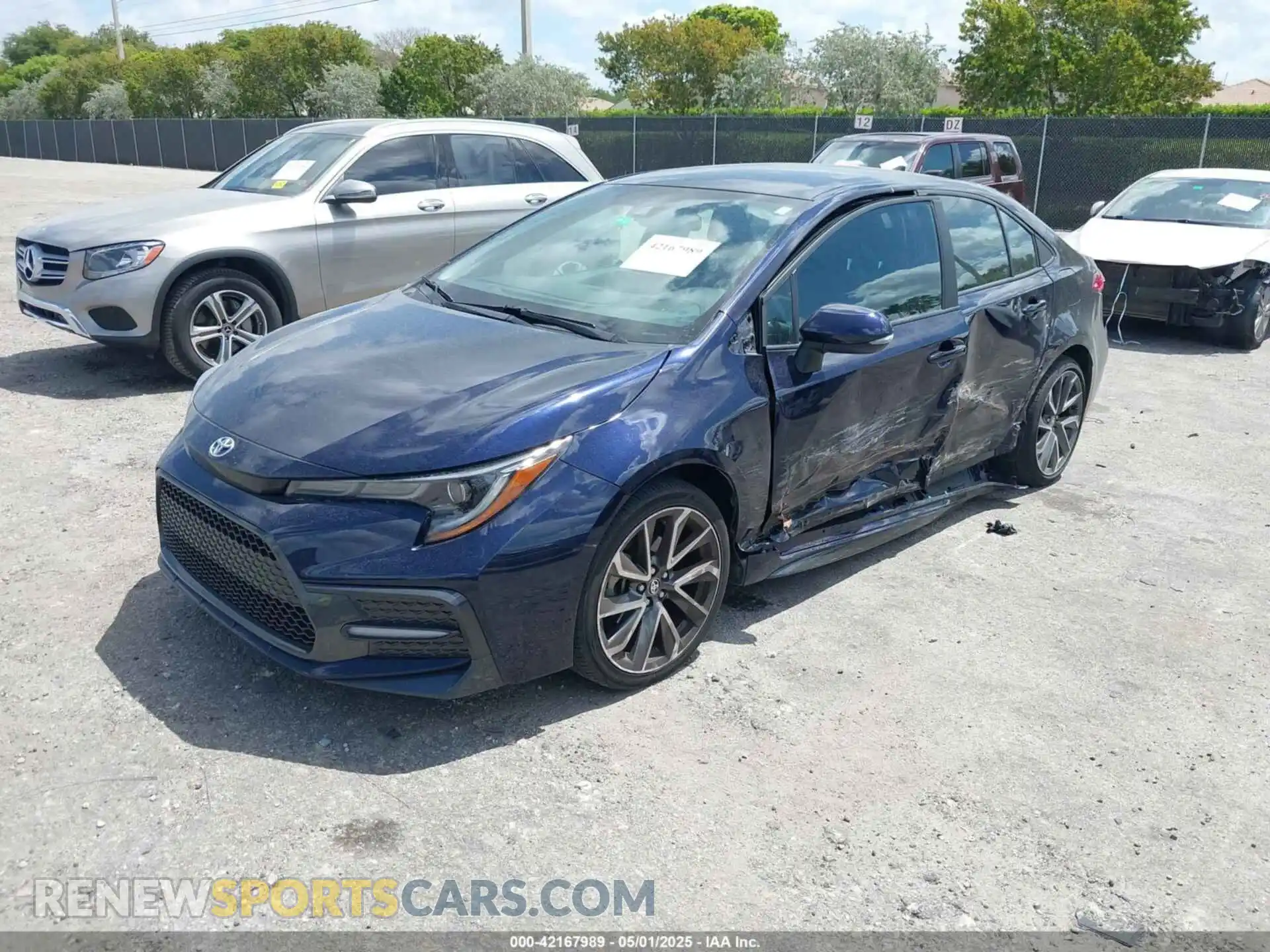 2 Photograph of a damaged car 5YFS4MCE7NP116448 TOYOTA COROLLA 2022