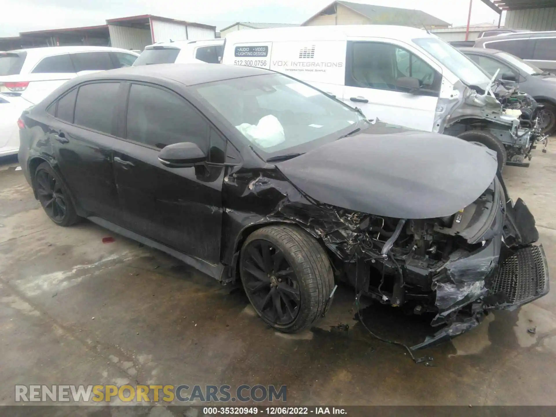 1 Photograph of a damaged car 5YFS4MCE8NP107192 TOYOTA COROLLA 2022