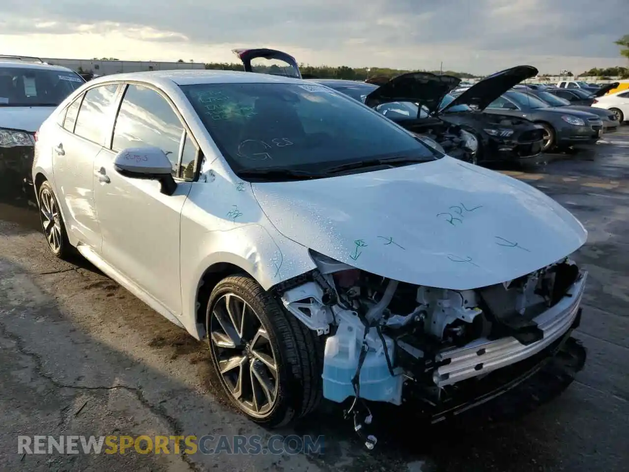 1 Photograph of a damaged car 5YFS4MCE9NP110666 TOYOTA COROLLA 2022