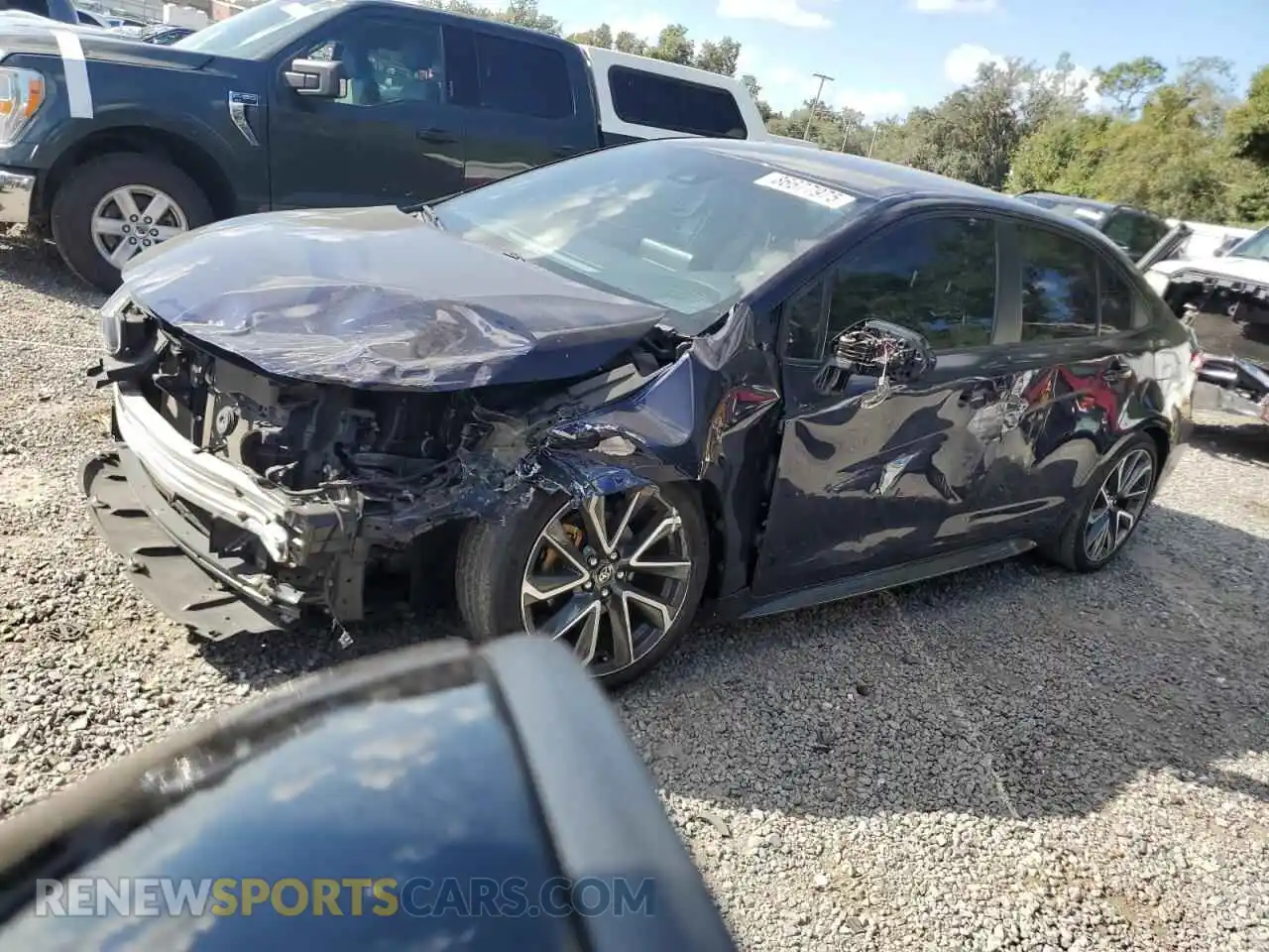 1 Photograph of a damaged car 5YFS4MCE9NP113678 TOYOTA COROLLA 2022