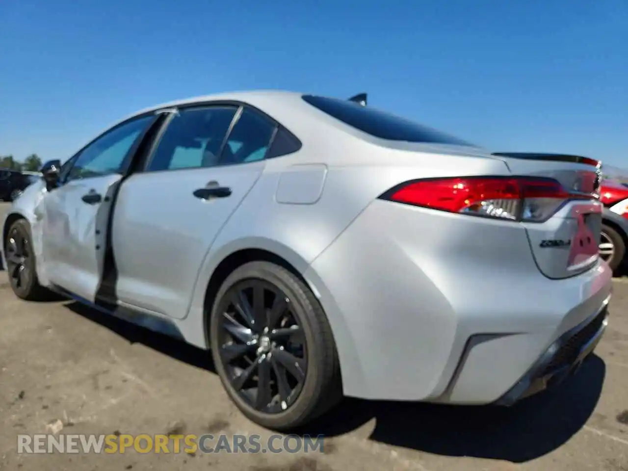 2 fotografías del automóvil dañado 5YFS4MCE9NP115916 TOYOTA COROLLA 2022