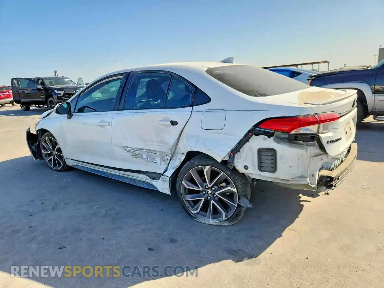 2 Photograph of a damaged car 5YFS4MCE9NP126611 TOYOTA COROLLA 2022