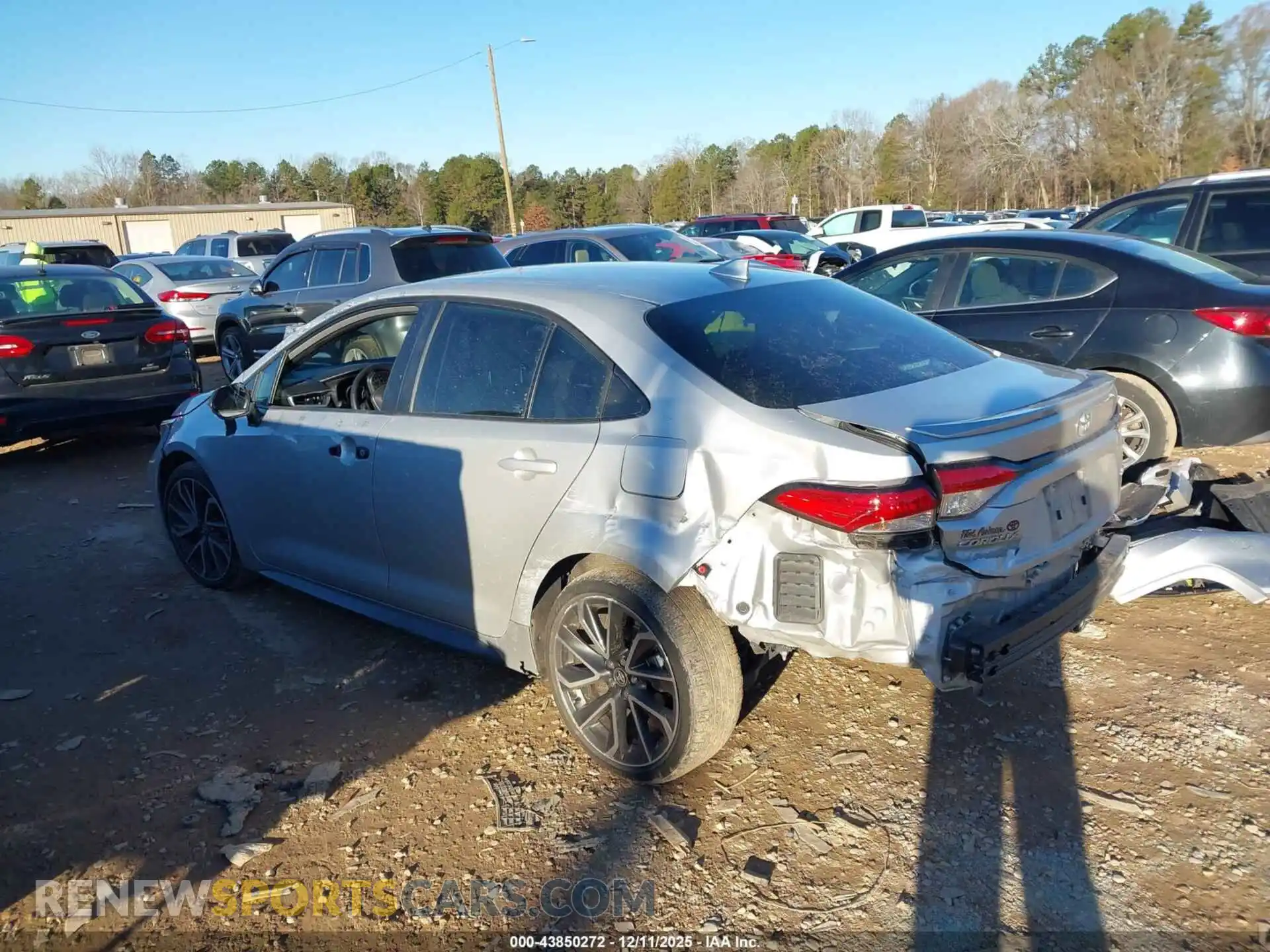 3 Photograph of a damaged car 5YFS4MCE9NP134028 TOYOTA COROLLA 2022