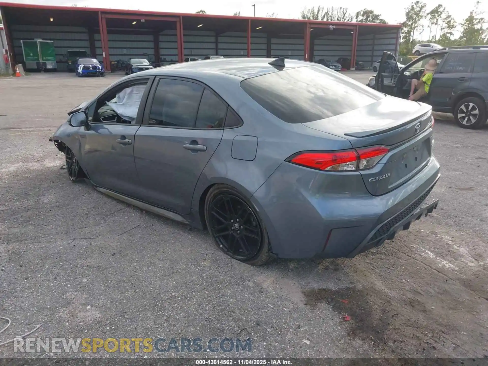 3 Photograph of a damaged car 5YFS4MCEXNP113382 TOYOTA COROLLA 2022