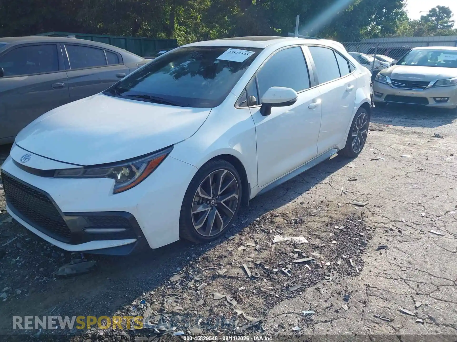 2 fotografías del automóvil dañado 5YFT4MCE4NP133762 TOYOTA COROLLA 2022