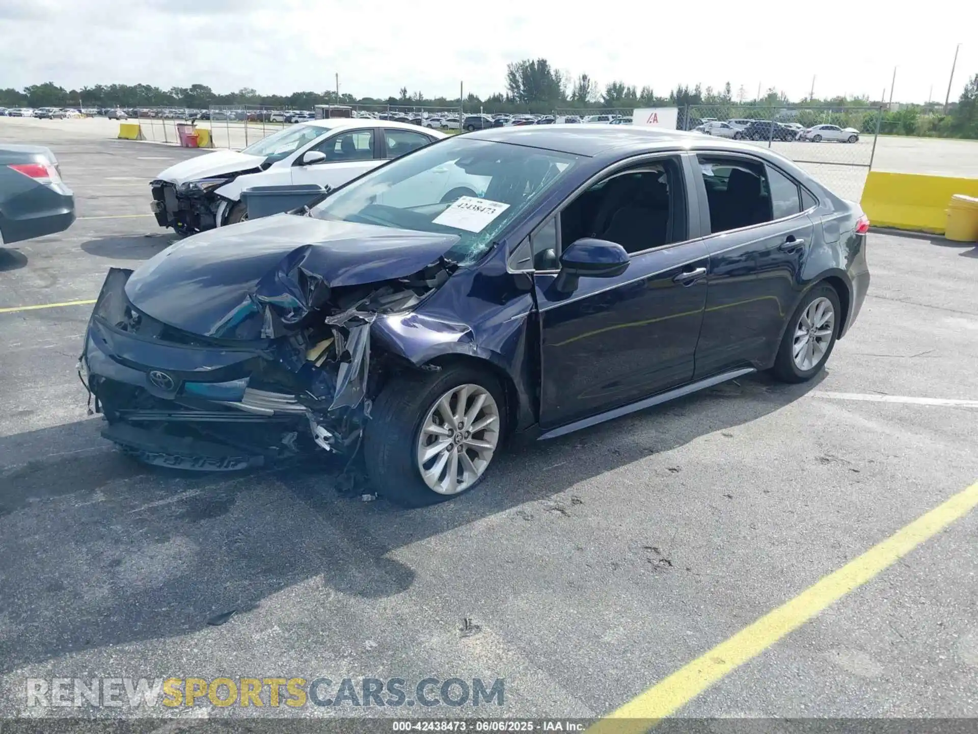 2 Photograph of a damaged car 5YFVPMAEXNP336853 TOYOTA COROLLA 2022