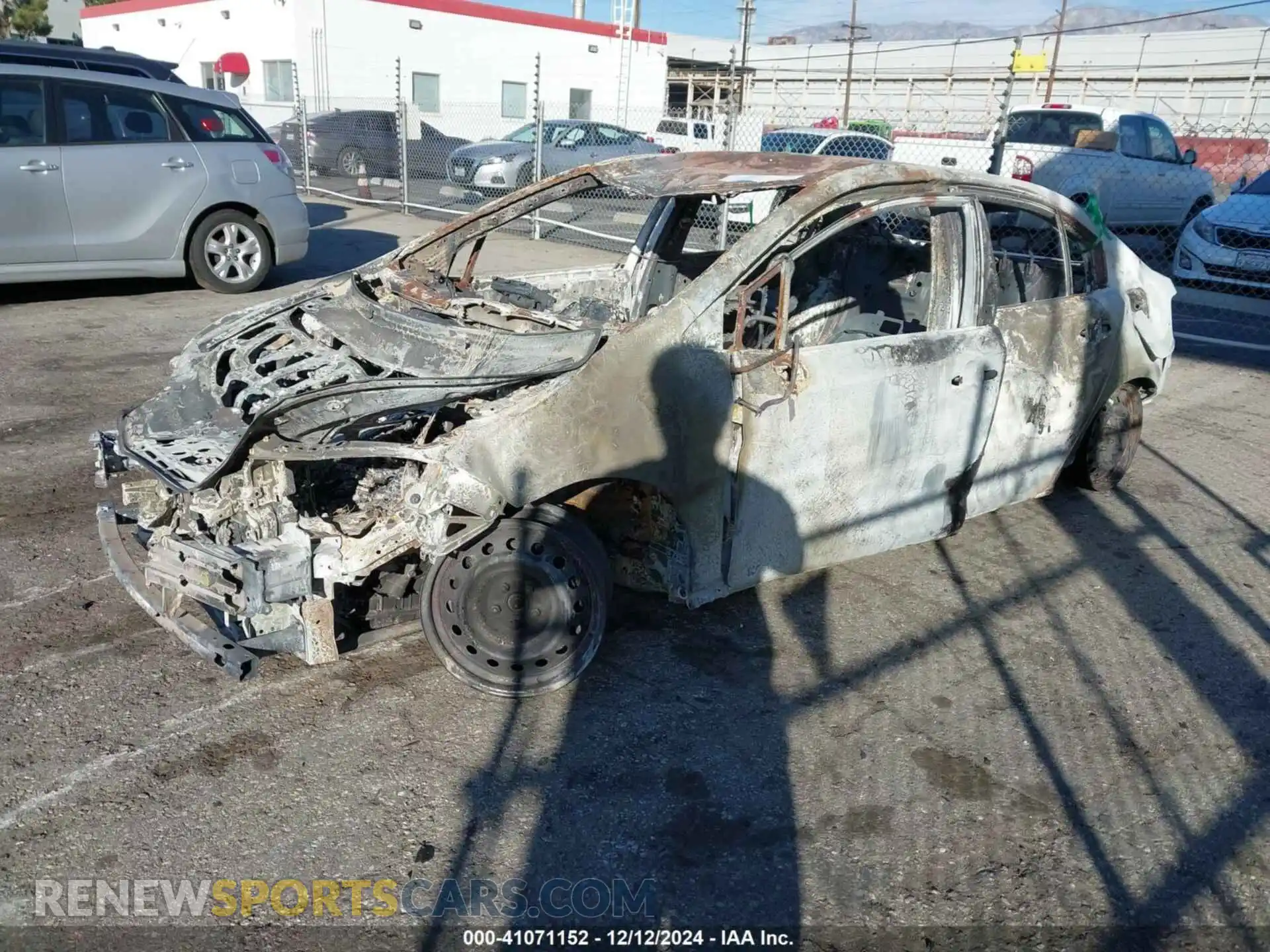 2 Photograph of a damaged car JTDEPMAE6N3013327 TOYOTA COROLLA 2022