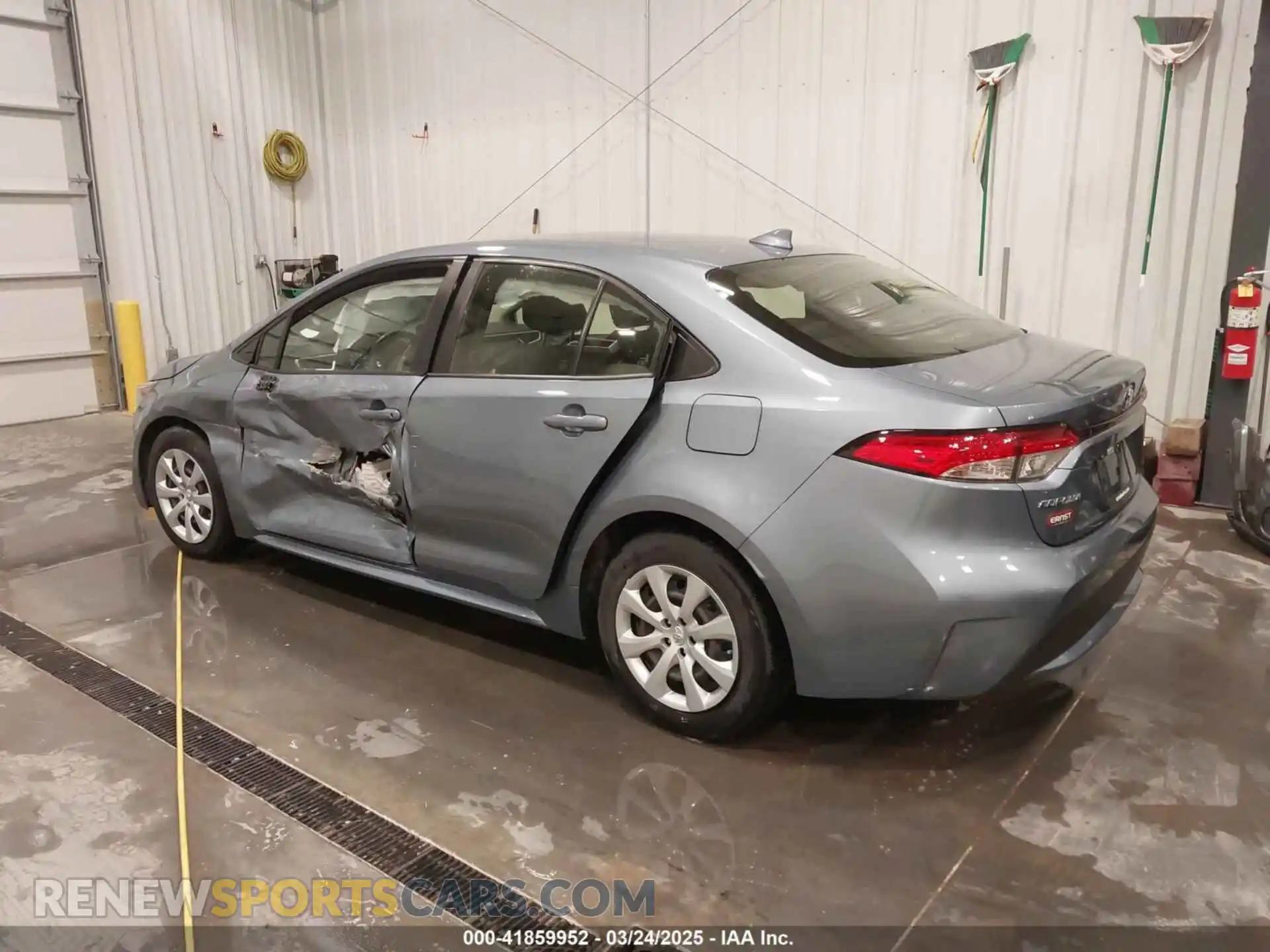 3 Photograph of a damaged car JTDEPMAE7NJ205285 TOYOTA COROLLA 2022