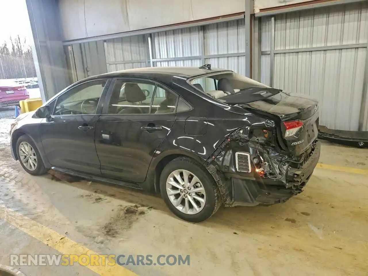 2 Photograph of a damaged car JTDVPMAE7NJ215444 TOYOTA COROLLA 2022