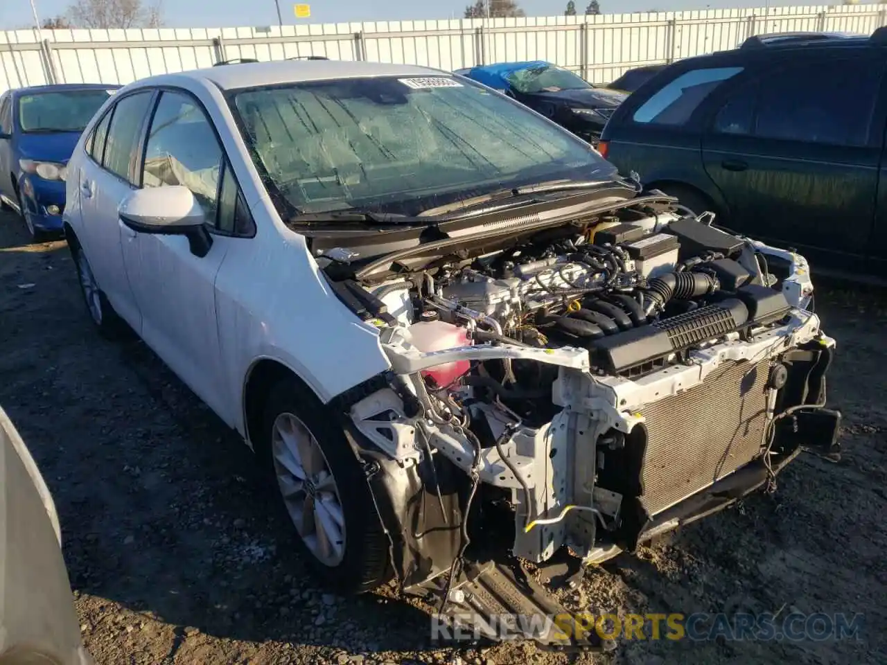 4 Photograph of a damaged car JTDVPMAE9NJ205272 TOYOTA COROLLA 2022