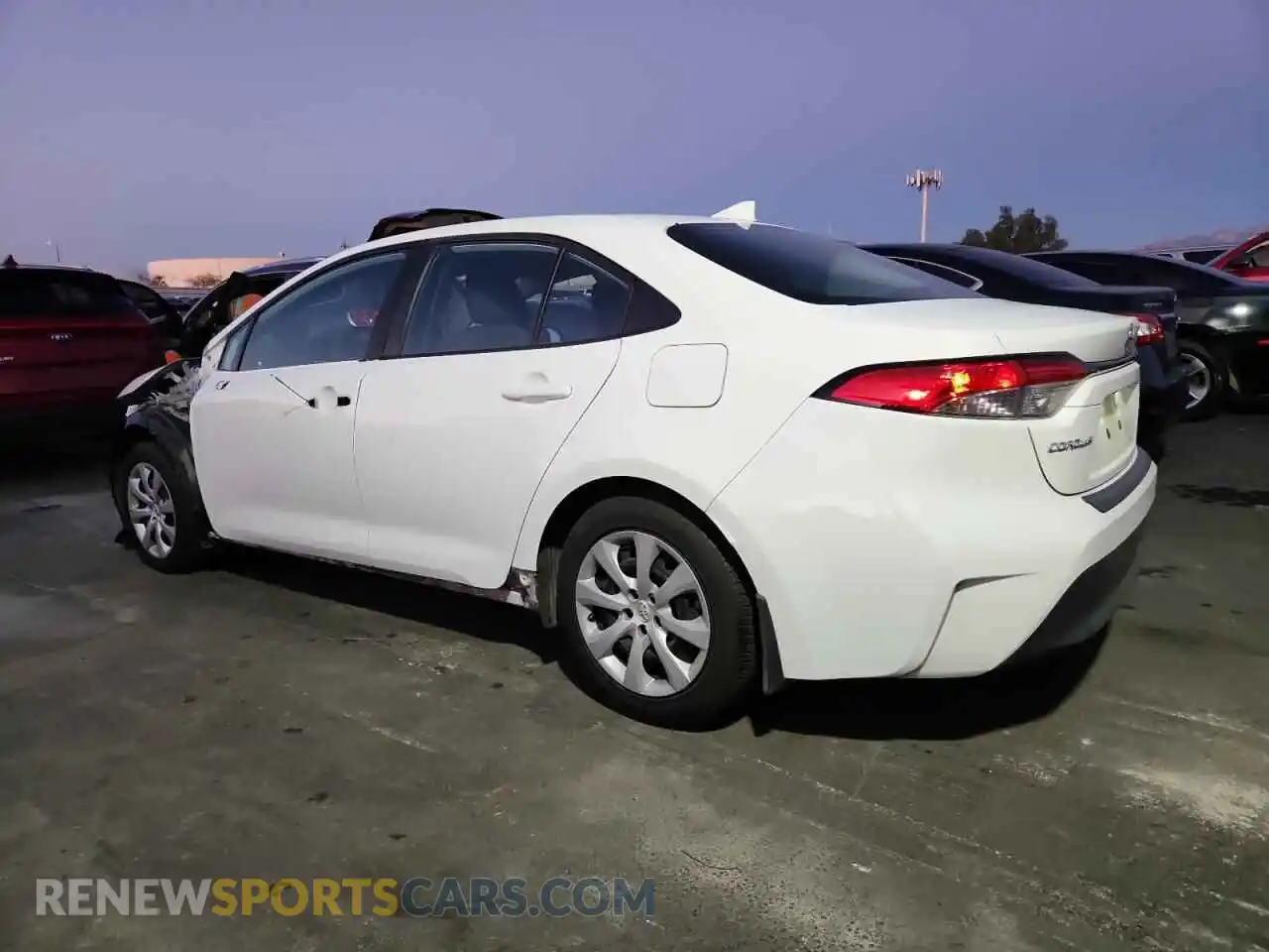 2 fotografías del automóvil dañado 5YFB4MDEXPP048017 TOYOTA COROLLA 2023