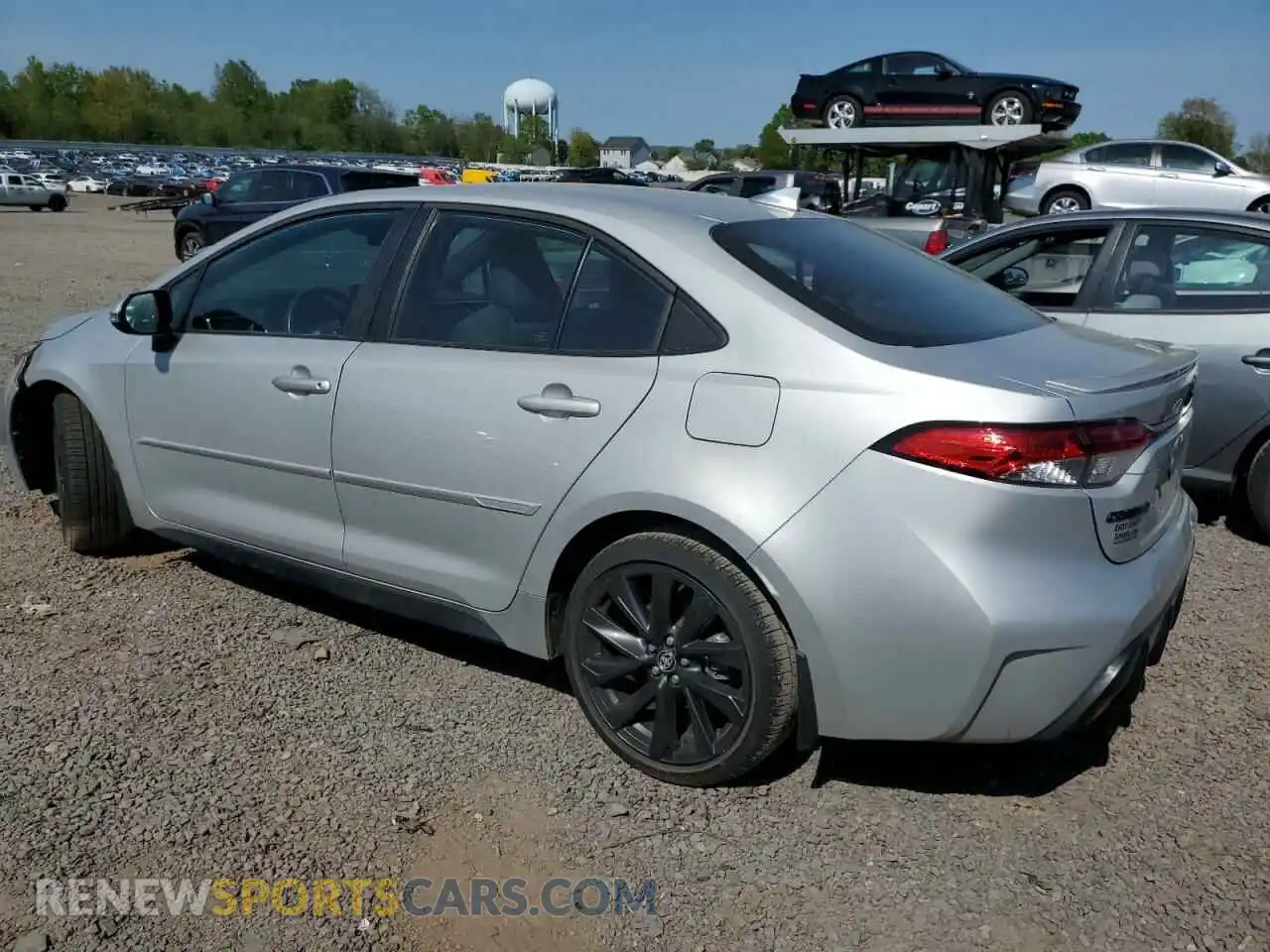 2 fotografías del automóvil dañado 5YFS4MCE0PP142974 TOYOTA COROLLA 2023