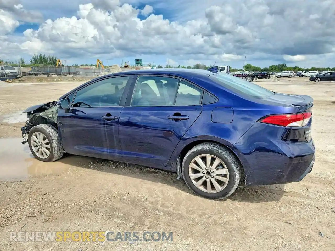 2 fotografías del automóvil dañado 5YFS4MCE9PP141371 TOYOTA COROLLA 2023