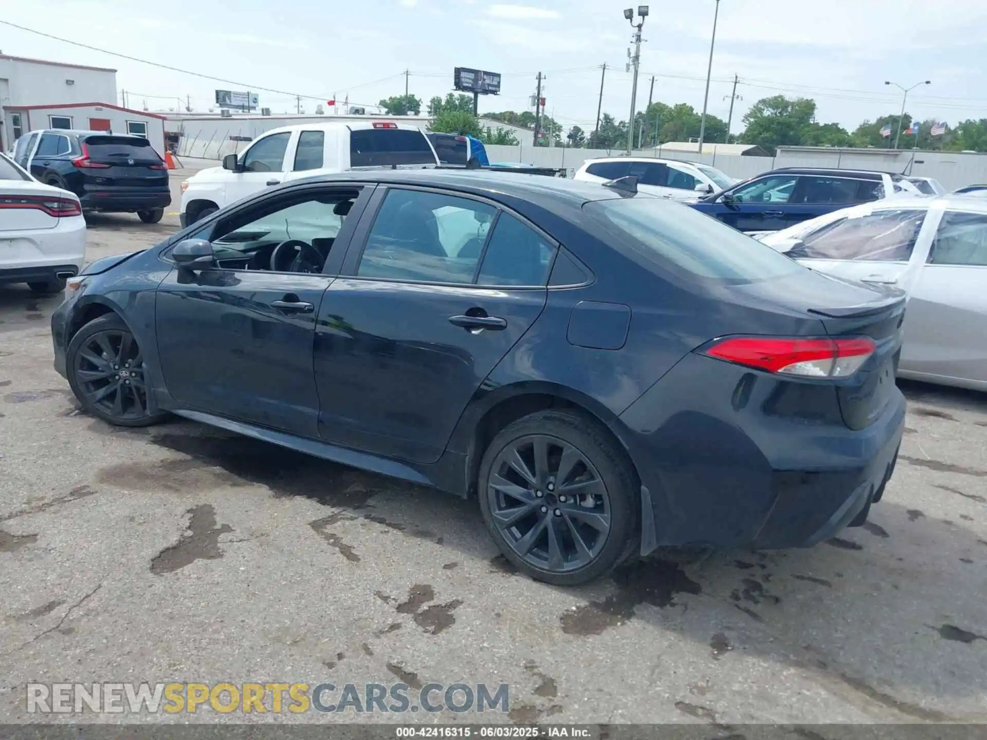 3 Photograph of a damaged car 5YFS4MCE9PP154413 TOYOTA COROLLA 2023