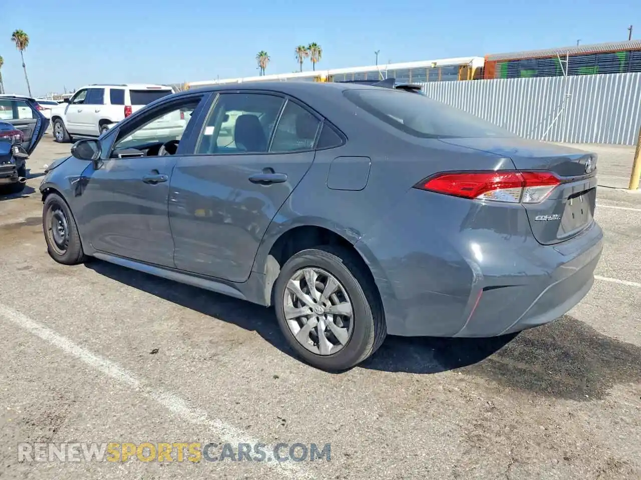 2 fotografías del automóvil dañado JTDBCMFE7P3023391 TOYOTA COROLLA 2023