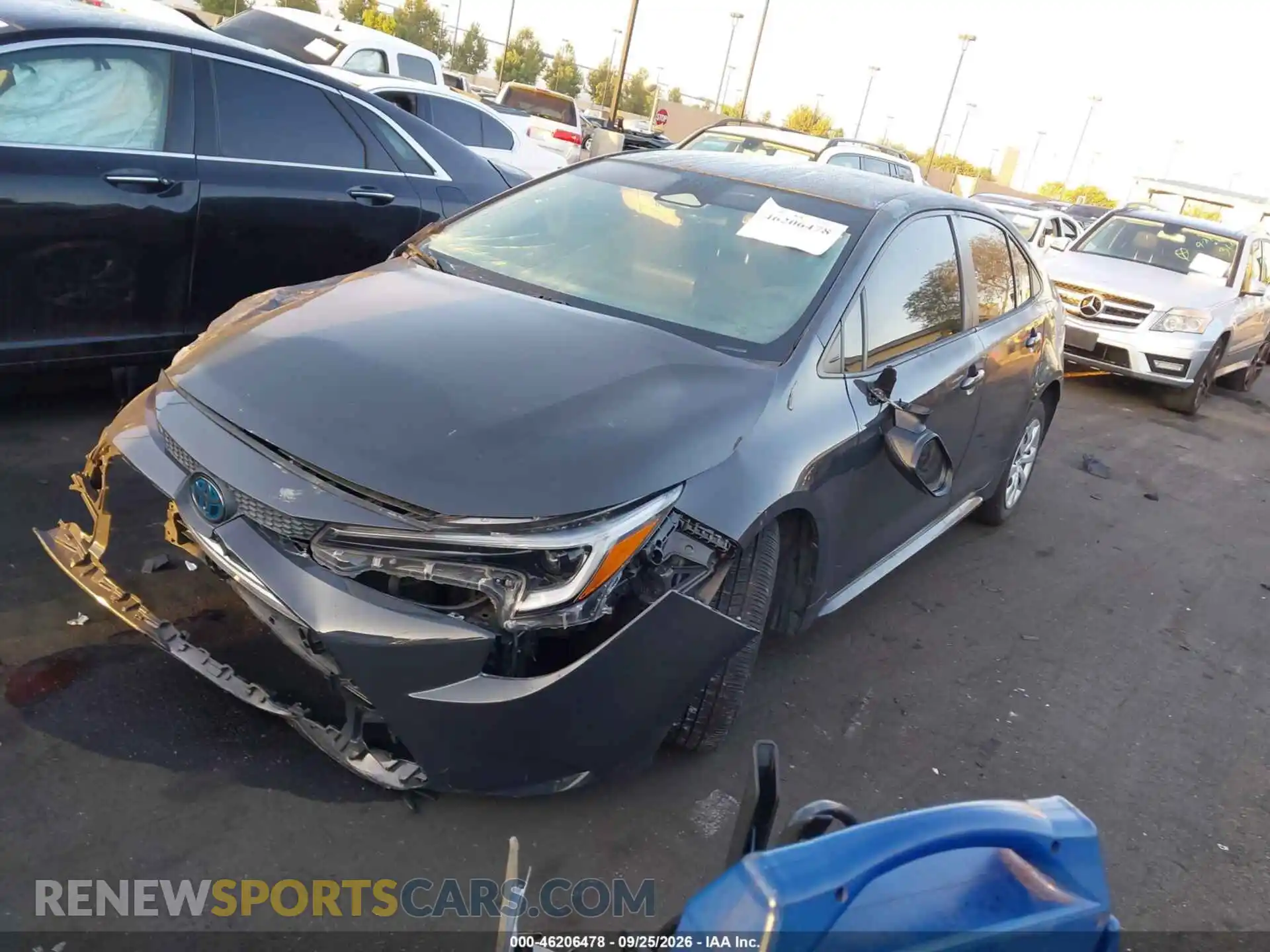 2 fotografías del automóvil dañado JTDBCMFEXP3020582 TOYOTA COROLLA 2023