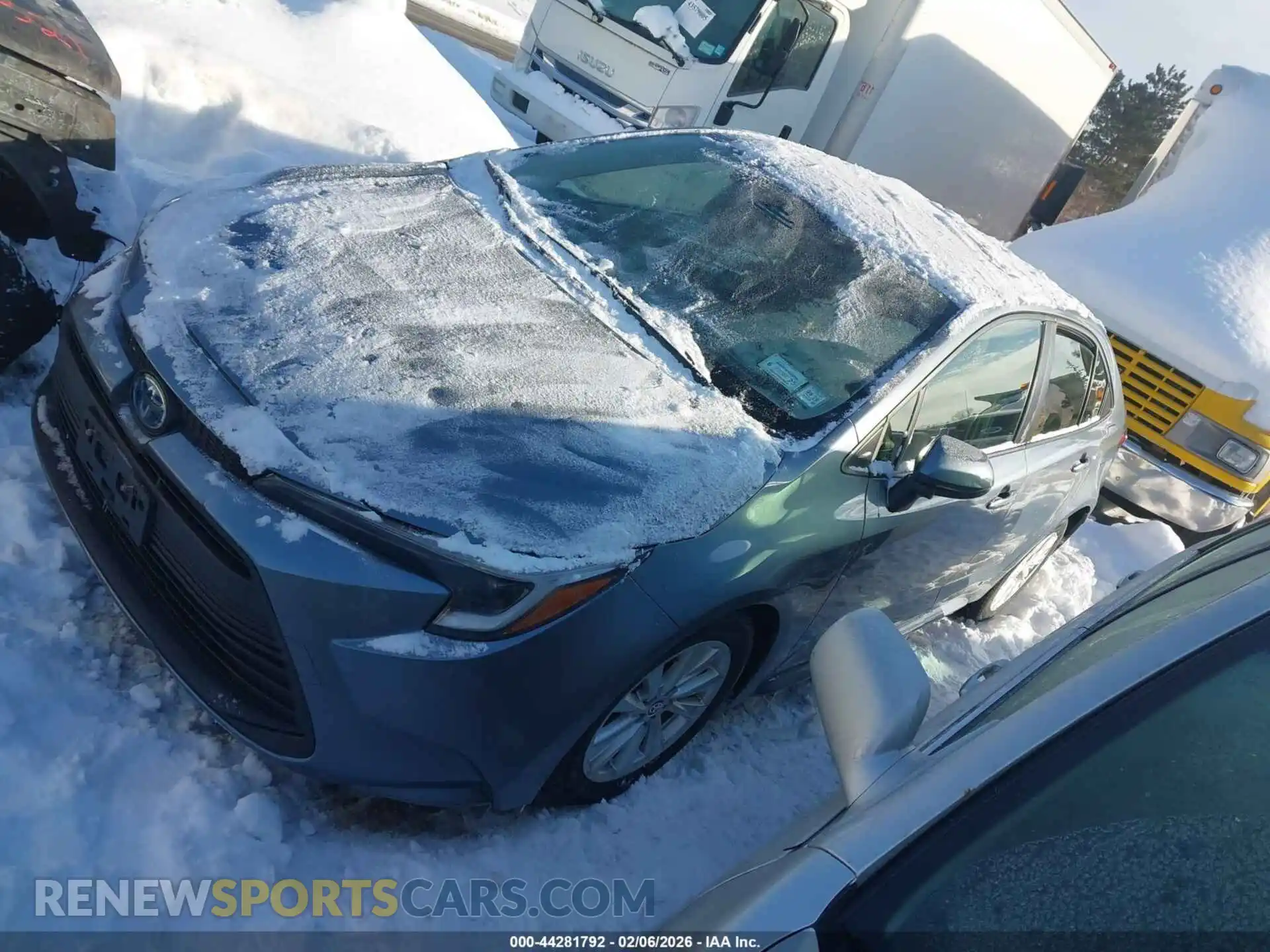 2 Photograph of a damaged car JTDBDMHE8P3003841 TOYOTA COROLLA 2023