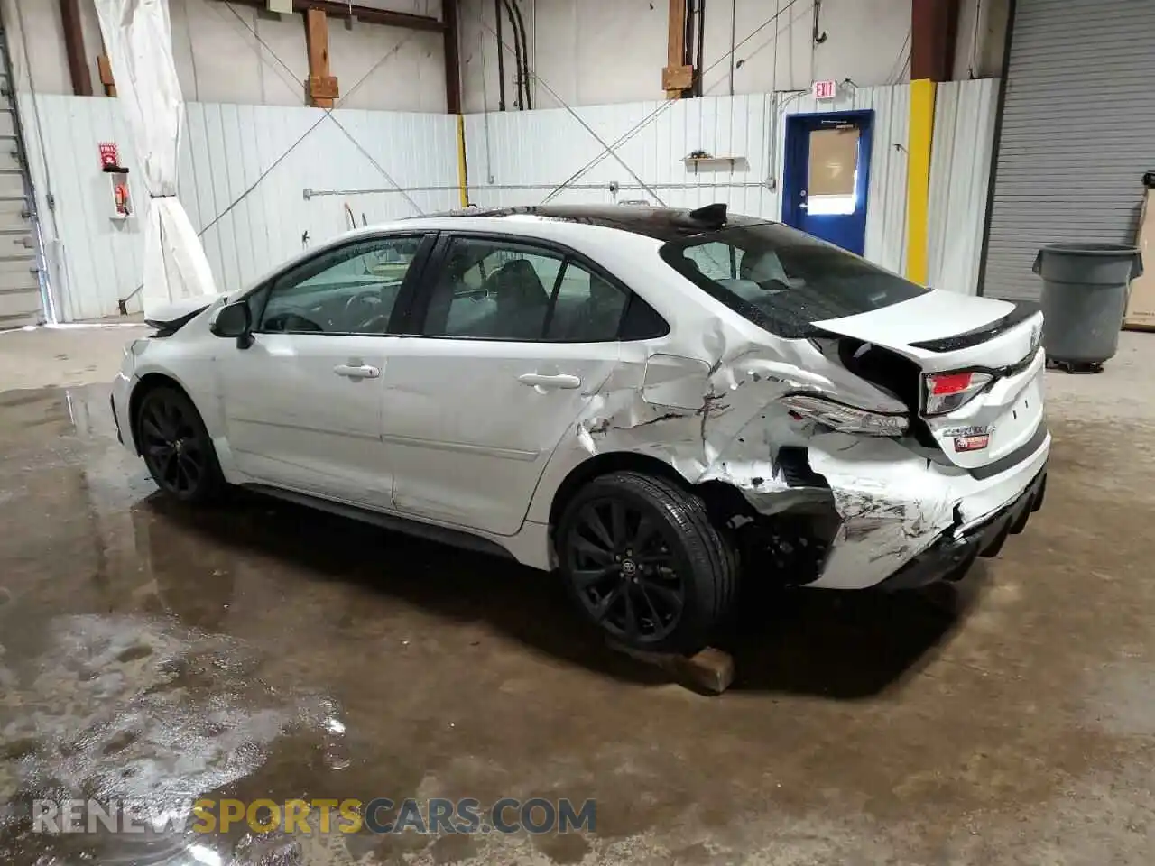 2 fotografías del automóvil dañado 5YFP4MCE3RP189764 TOYOTA COROLLA 2024