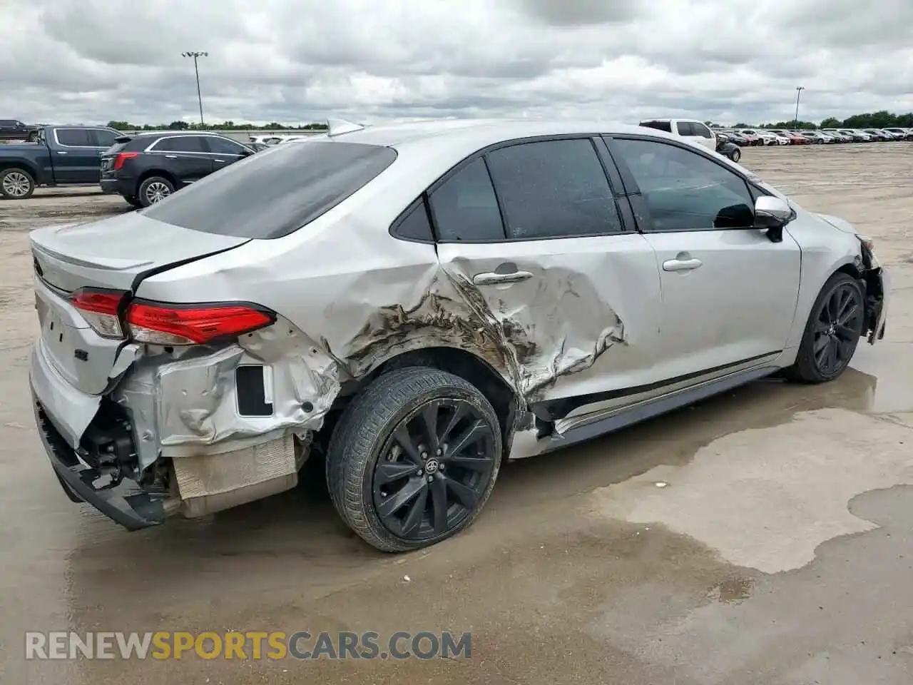 3 Photograph of a damaged car 5YFS4MCE0RP171362 TOYOTA COROLLA 2024