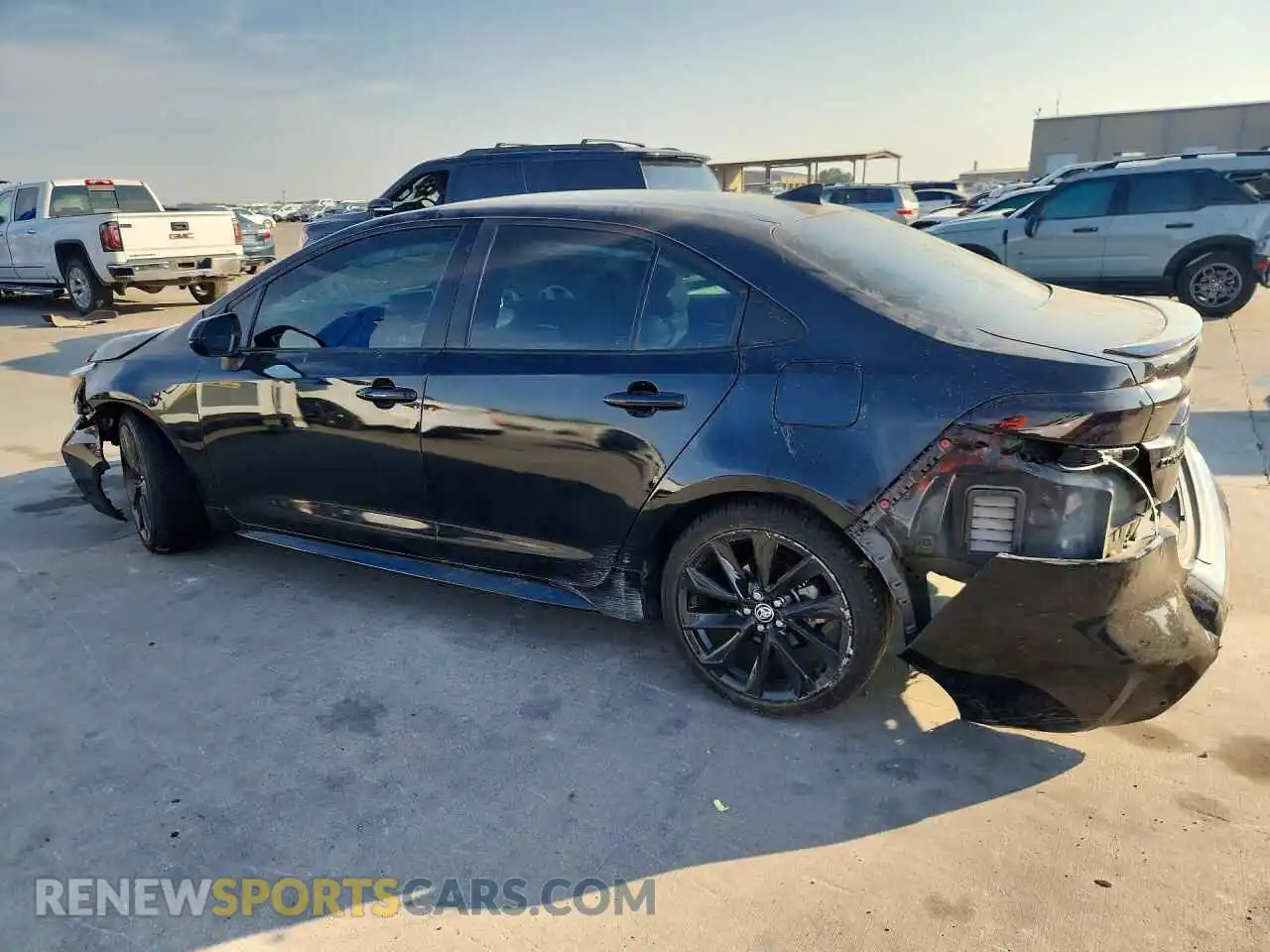 2 fotografías del automóvil dañado 5YFS4MCE0RP193491 TOYOTA COROLLA 2024