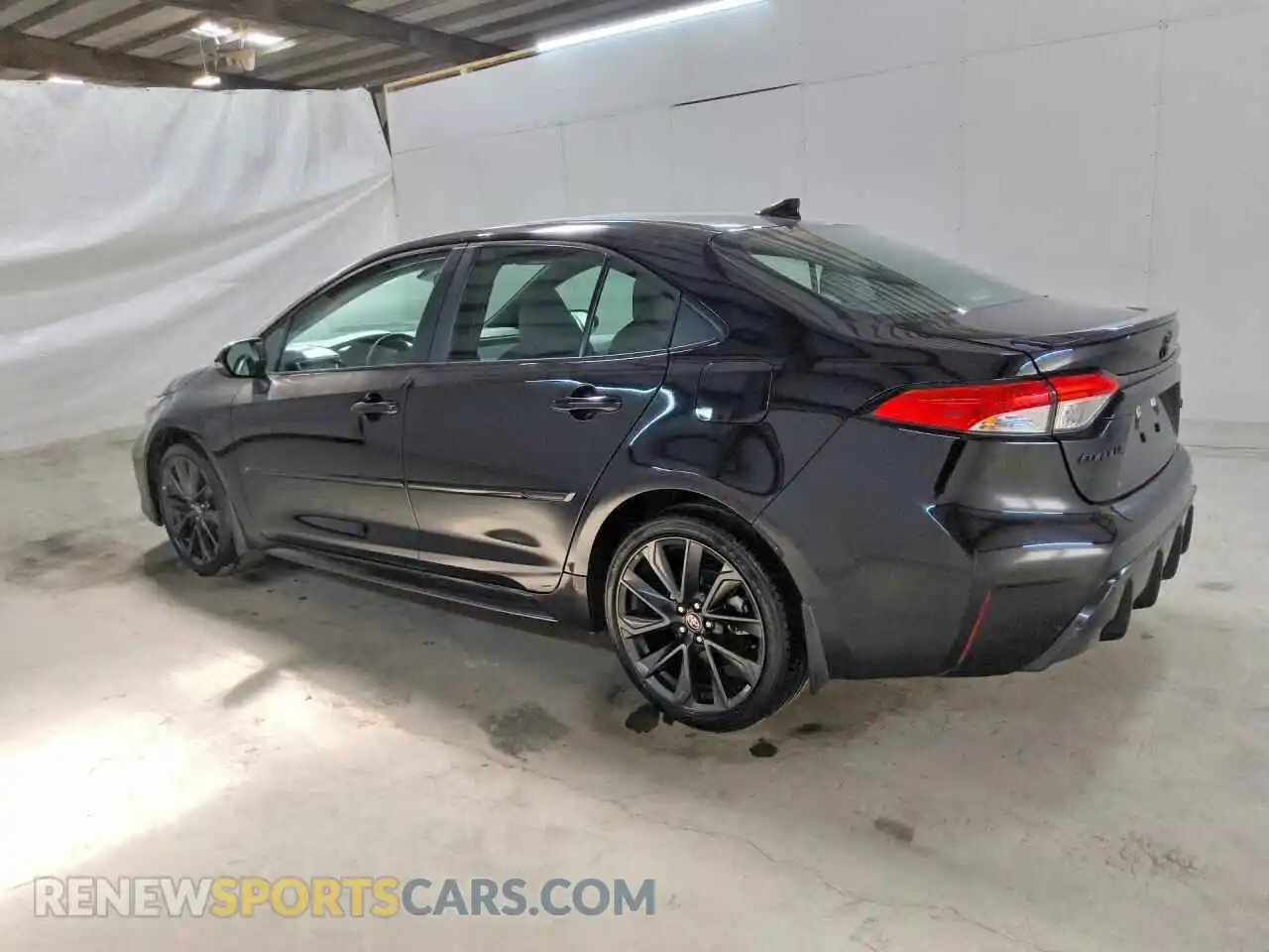 2 fotografías del automóvil dañado 5YFS4MCE2RP196232 TOYOTA COROLLA 2024