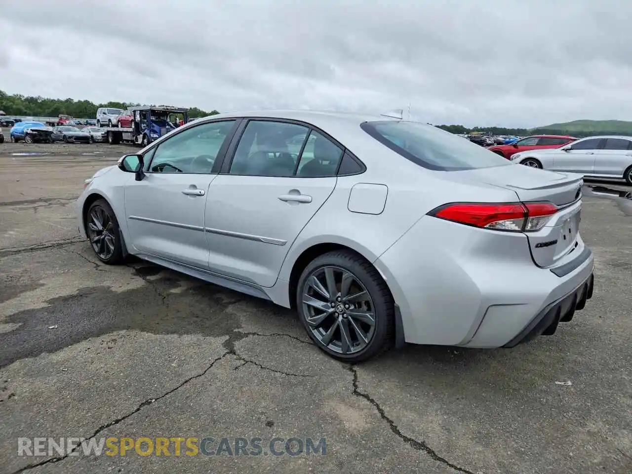 2 fotografías del automóvil dañado 5YFS4MCE3RP206573 TOYOTA COROLLA 2024