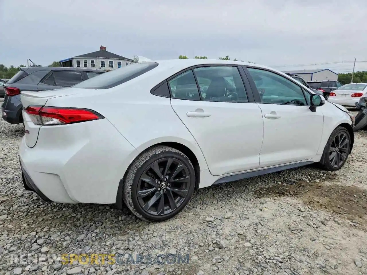 3 fotografías del automóvil dañado 5YFS4MCE8RP201420 TOYOTA COROLLA 2024