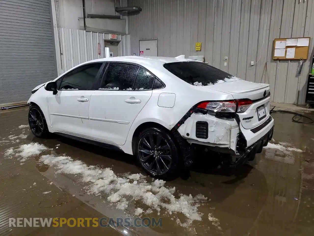 2 fotografías del automóvil dañado 5YFS4MCE9RP187382 TOYOTA COROLLA 2024