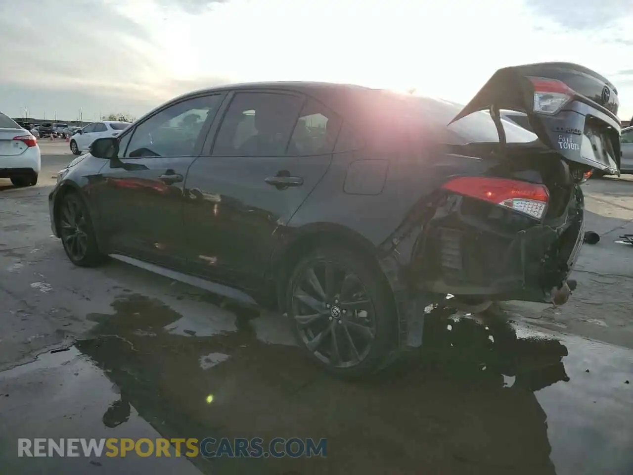 2 fotografías del automóvil dañado 5YFS4MCEXRP175452 TOYOTA COROLLA 2024