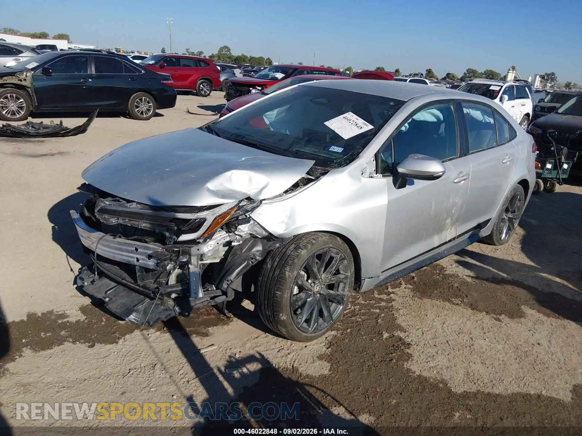 2 fotografías del automóvil dañado 5YFS4MCEXRP202245 TOYOTA COROLLA 2024