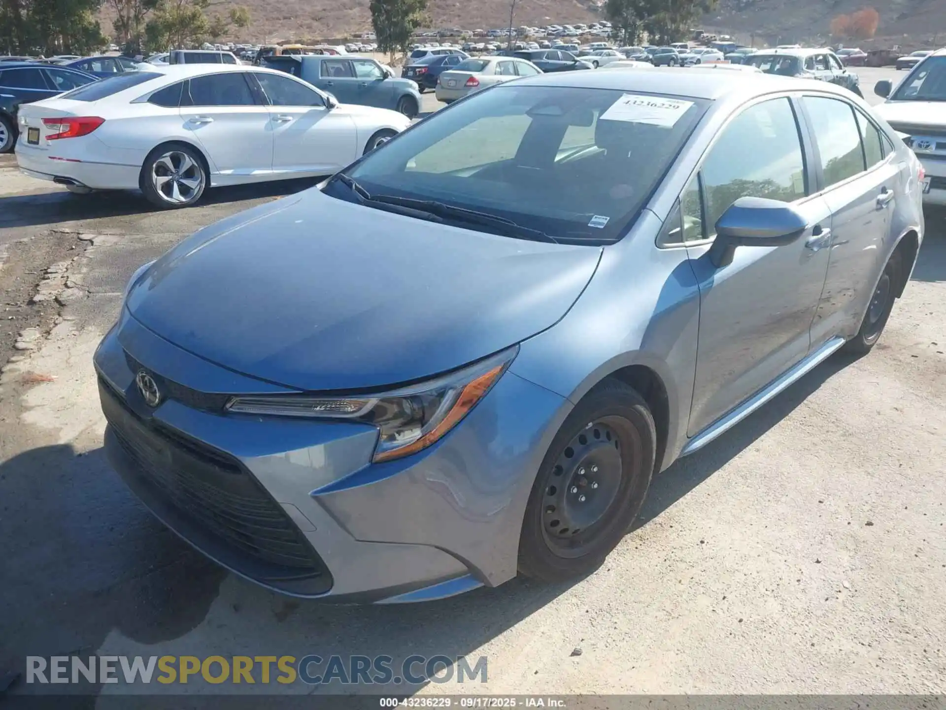 2 fotografías del automóvil dañado JTDB4MEE0R3020897 TOYOTA COROLLA 2024