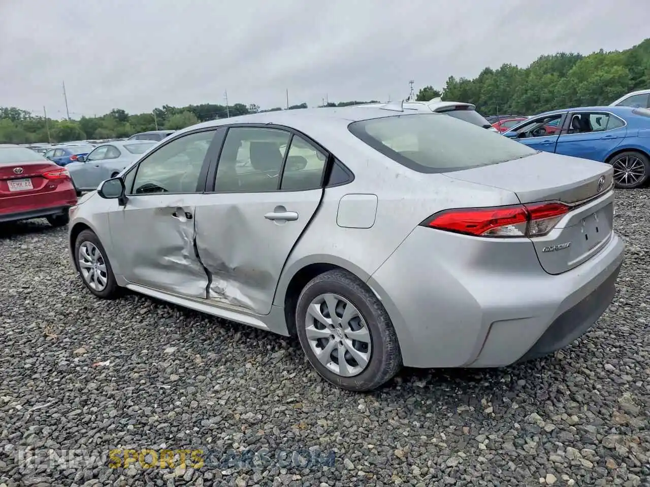 2 fotografías del automóvil dañado JTDB4MEEXR3022110 TOYOTA COROLLA 2024