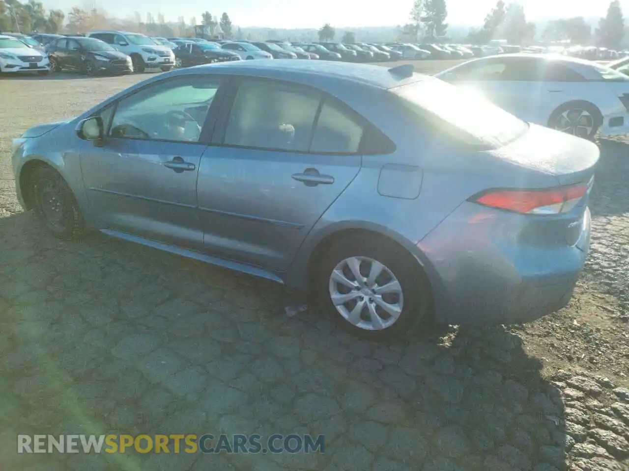 2 fotografías del automóvil dañado JTDBCMFE9RJ022015 TOYOTA COROLLA 2024
