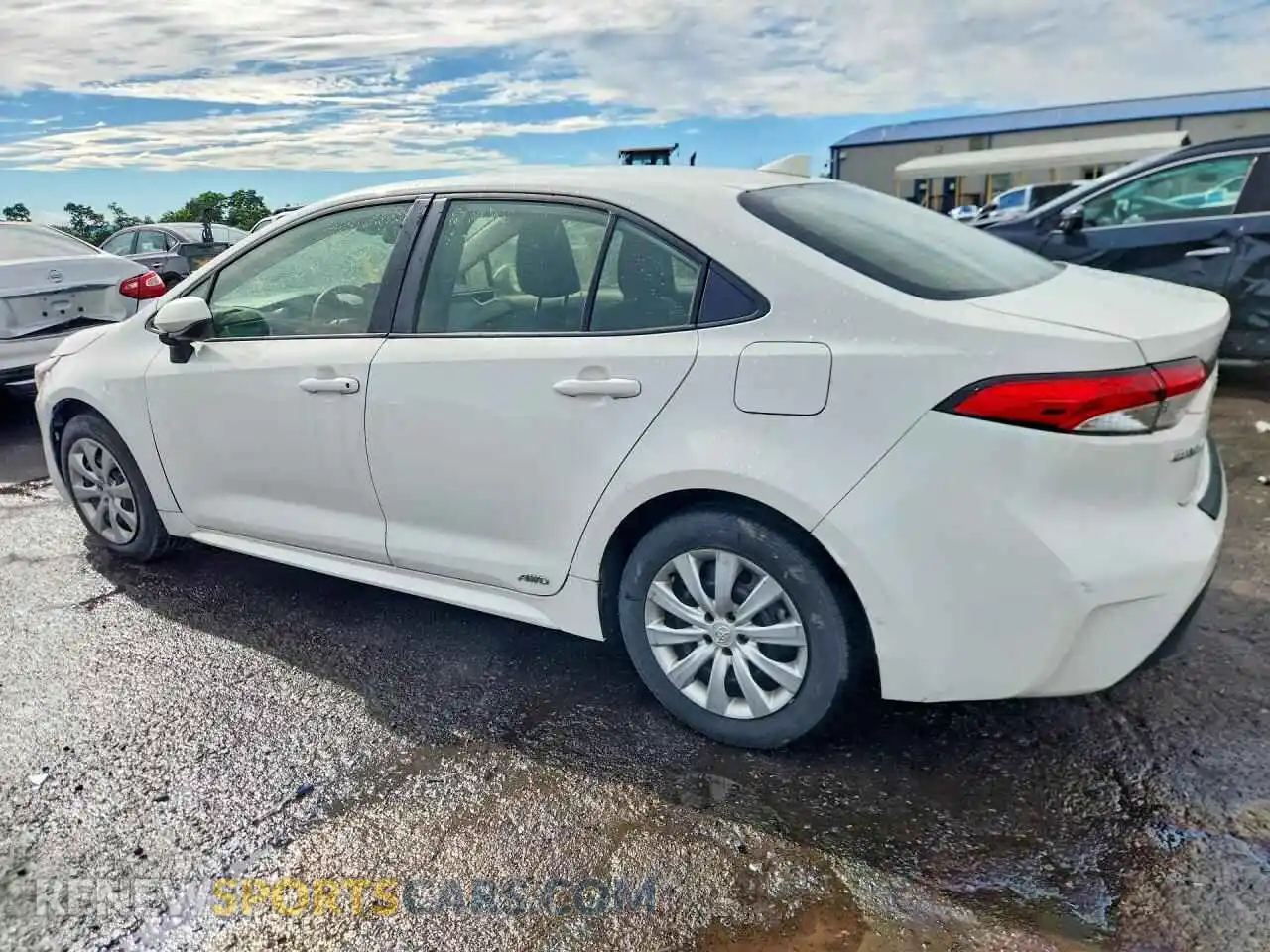 2 Фотография поврежденного автомобиля JTDBDMHE5R3008160 TOYOTA COROLLA 2024