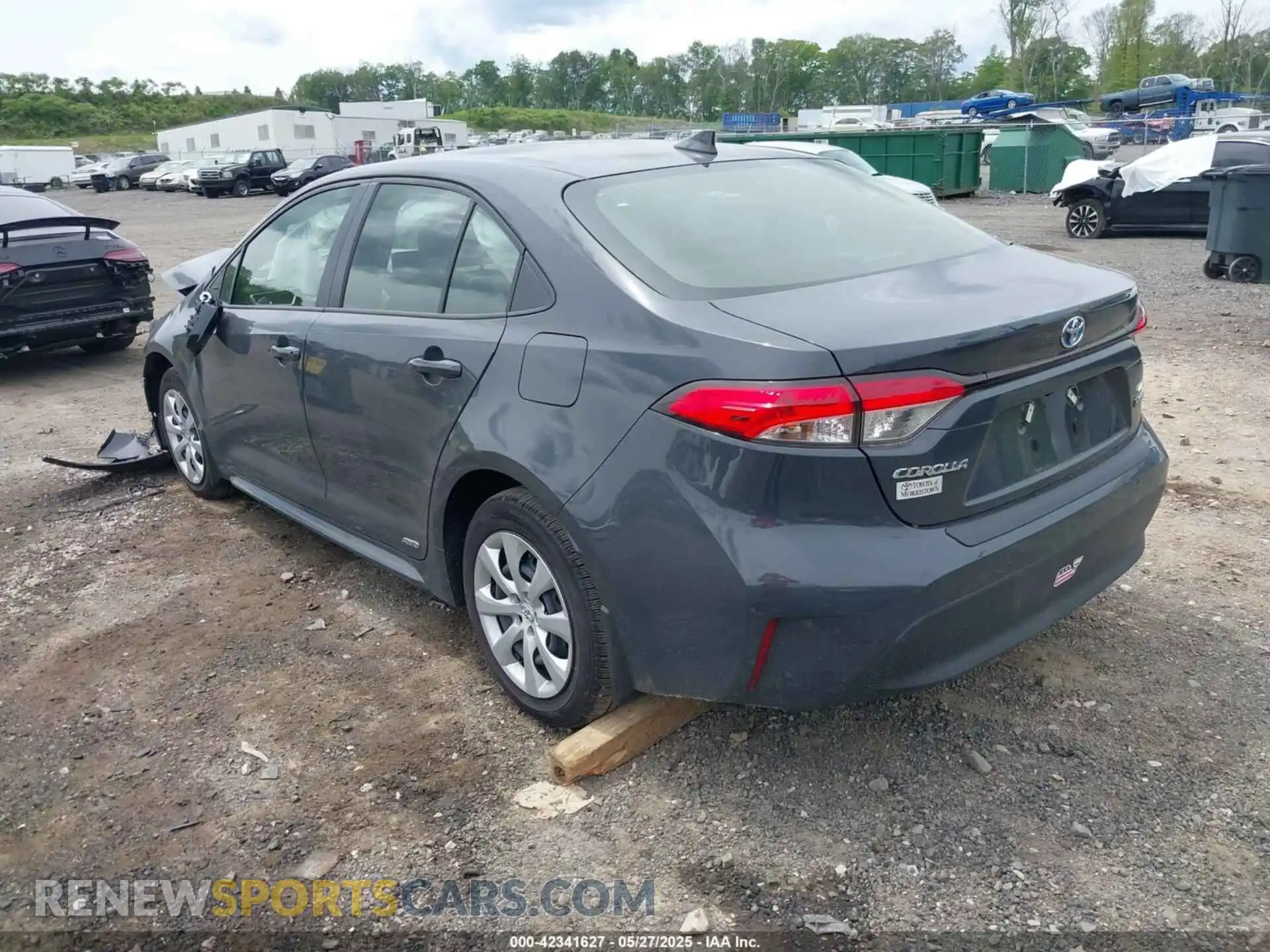 3 Photograph of a damaged car JTDBDMHE5R3015576 TOYOTA COROLLA 2024