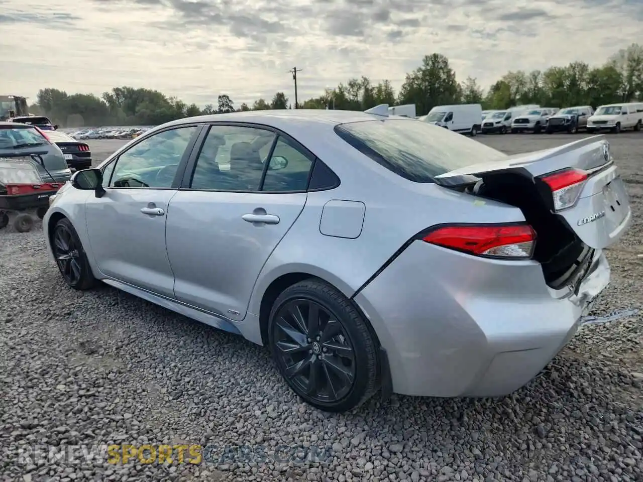 2 Photograph of a damaged car JTDBDMHE5RJ008848 TOYOTA COROLLA 2024
