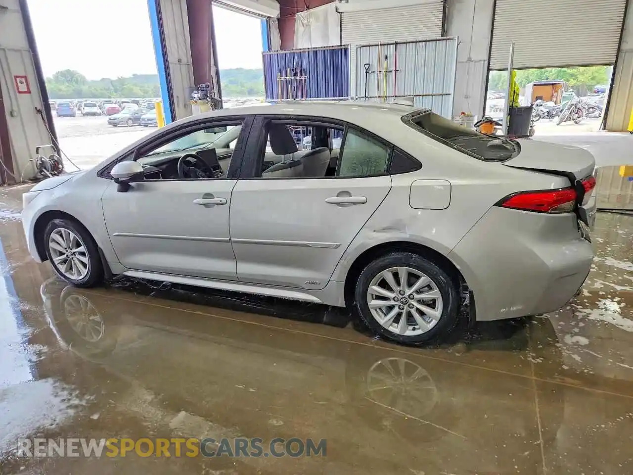 2 fotografías del automóvil dañado JTDBDMHE7RJ006938 TOYOTA COROLLA 2024