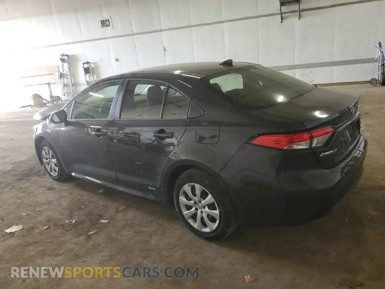 2 fotografías del automóvil dañado JTDBDMHE9R3012678 TOYOTA COROLLA 2024